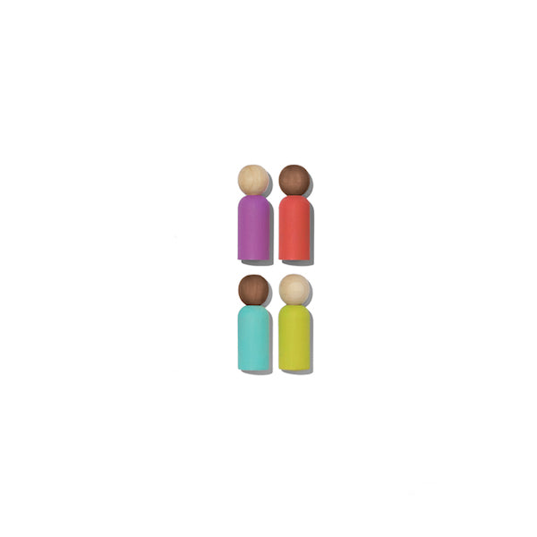 4 blocks symbolizing human pawns